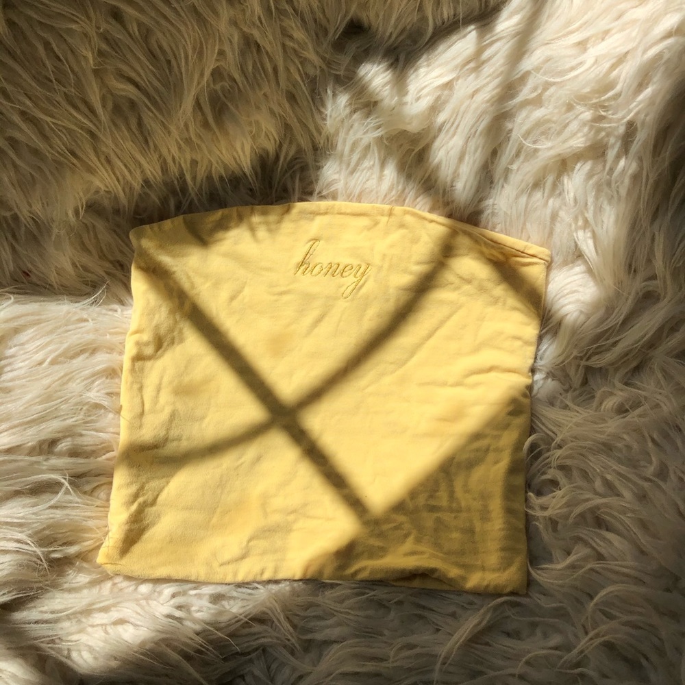 ⭐️brandy melville⭐️tube top